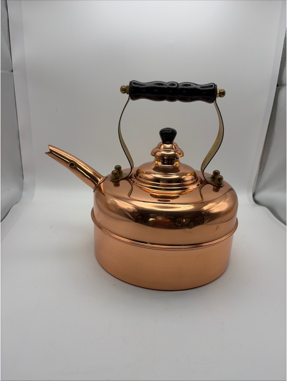 Old Dutch International copper plated tea kettle. Vintage
